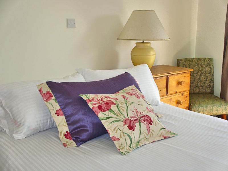 Macoles - 4 Star Apartments in St Peter Port - Guernsey