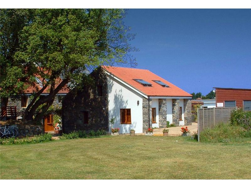 Macoles - Farm Based Apartments, St Pierre Du Bois - Guernsey
